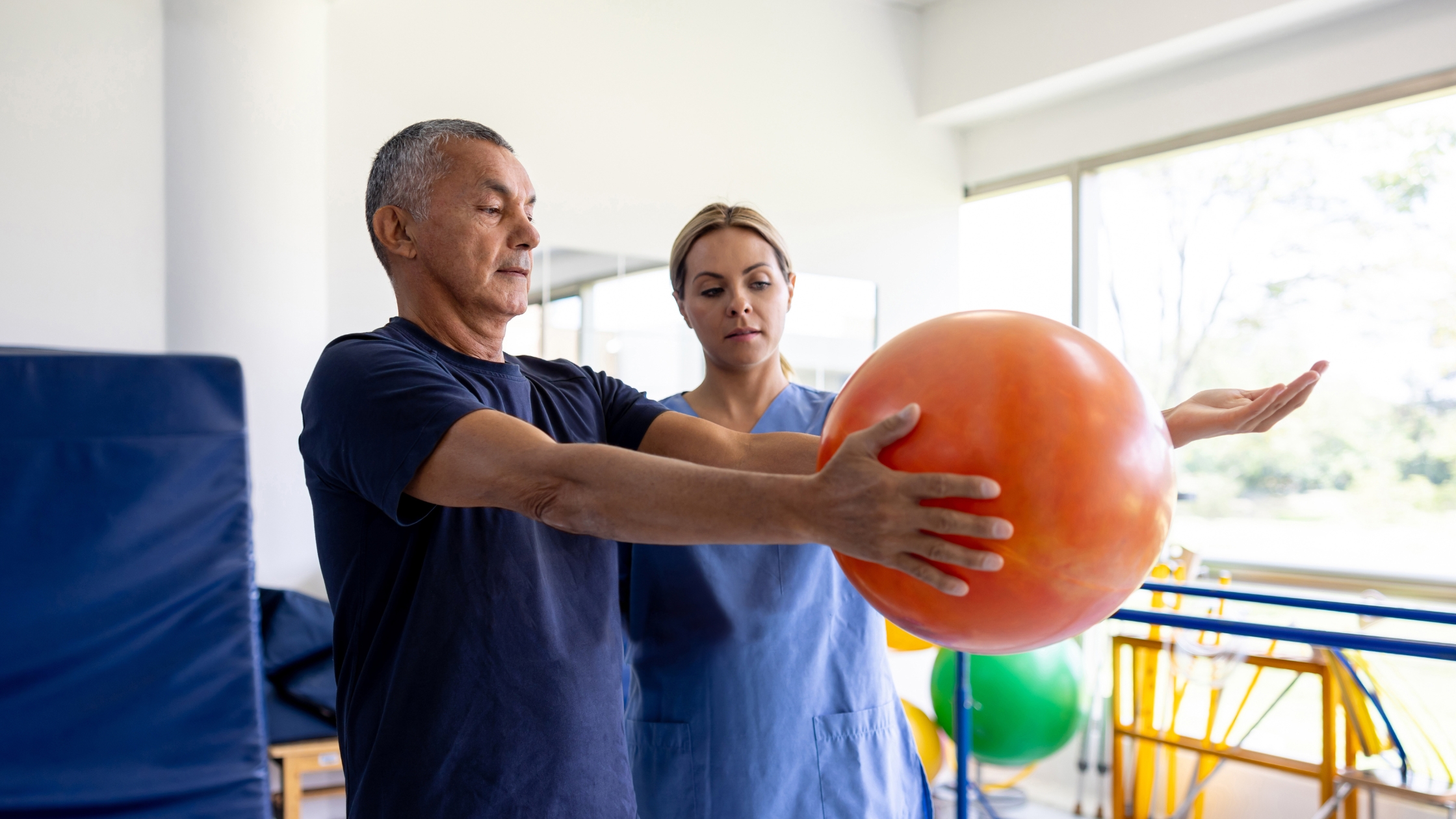 Physical Therapy at Home Fort Wayne Benefits for Senior Recovery & Independence